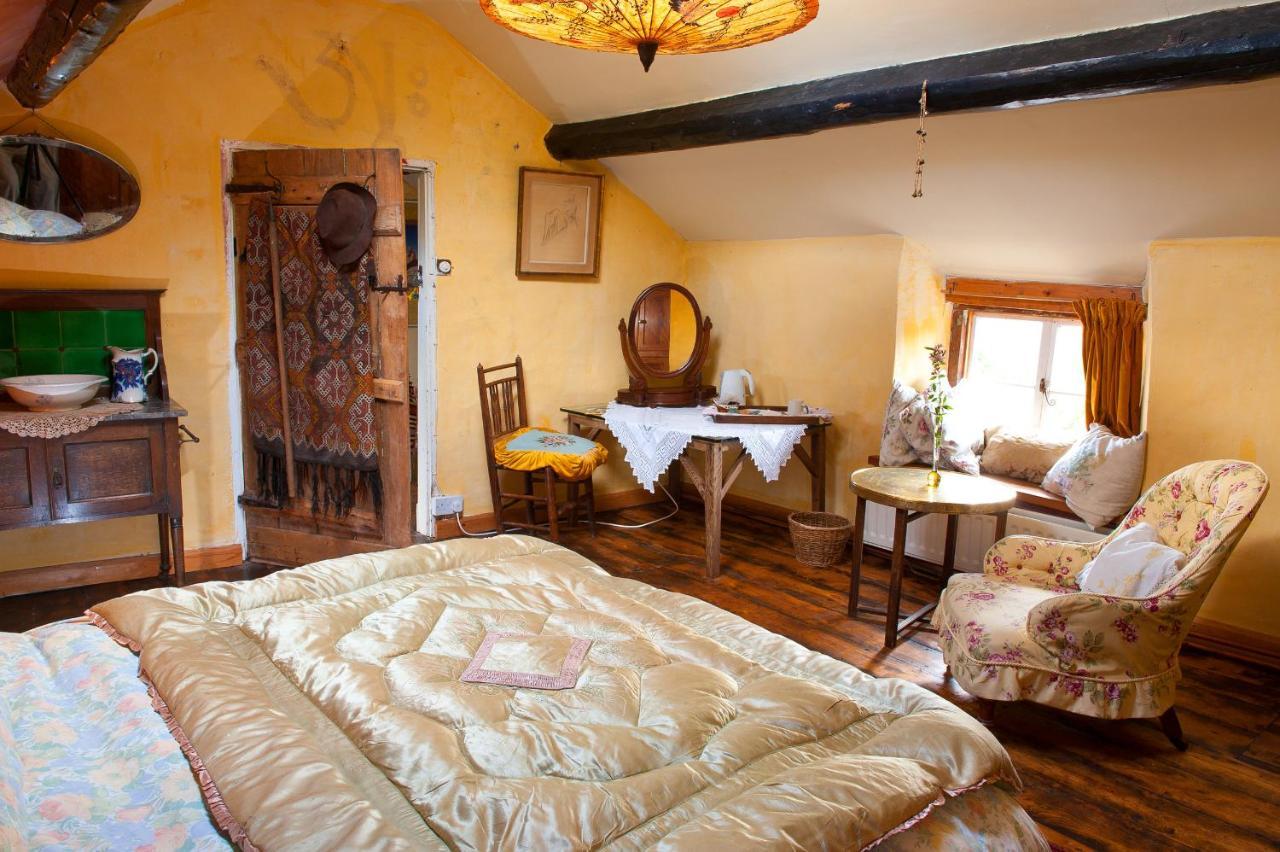New Inn Brilley Whitney Экстерьер фото