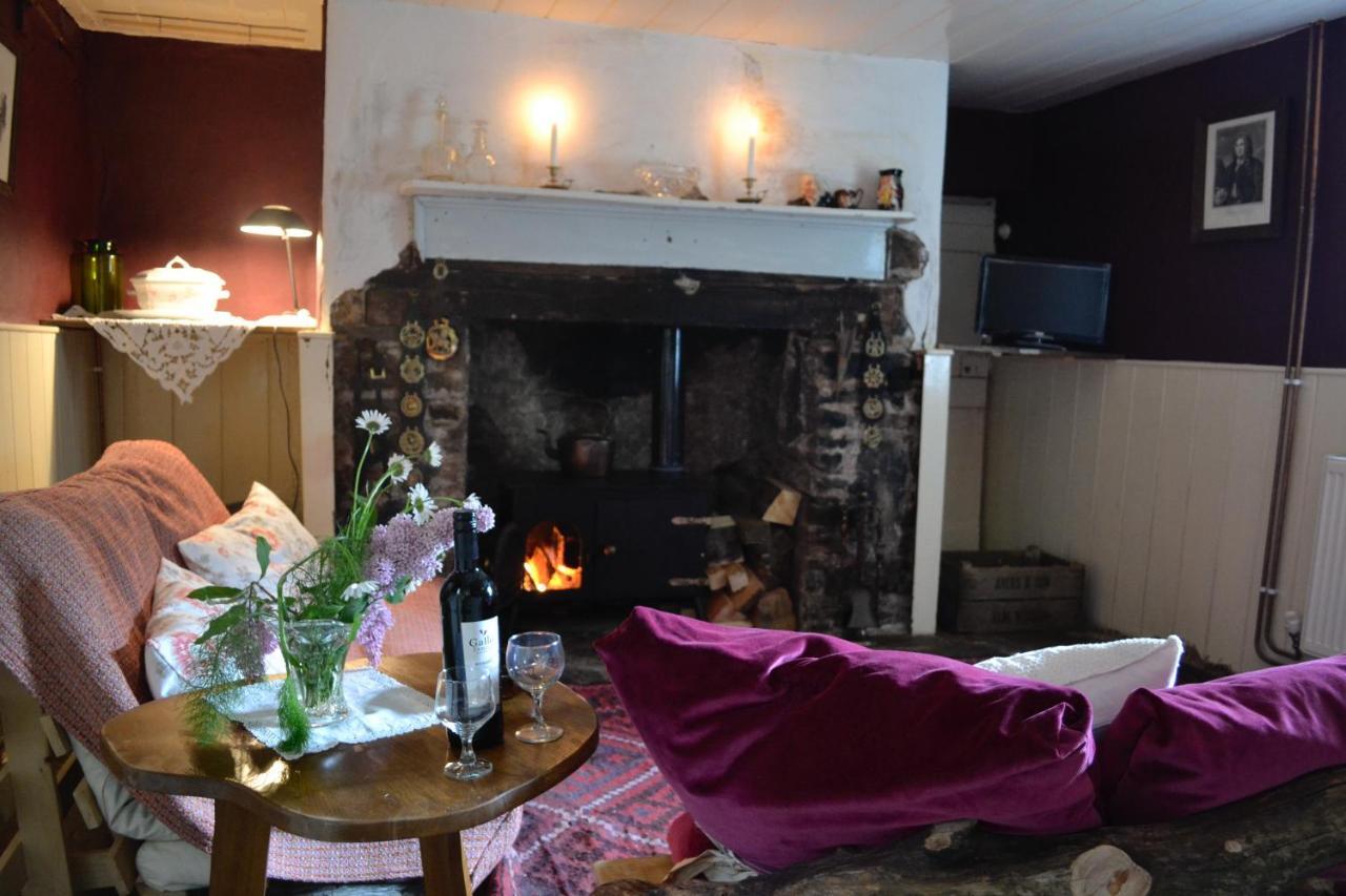 New Inn Brilley Whitney Экстерьер фото