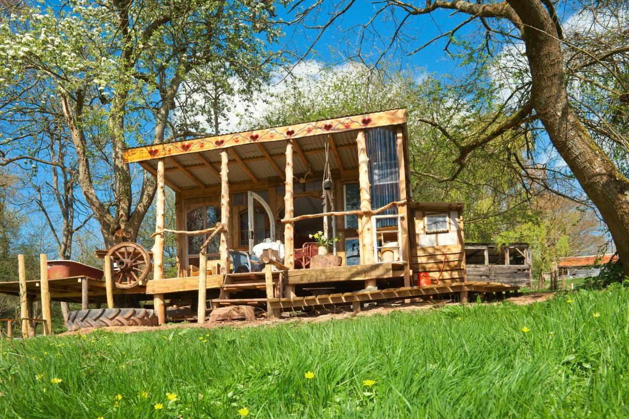 New Inn Brilley Whitney Экстерьер фото