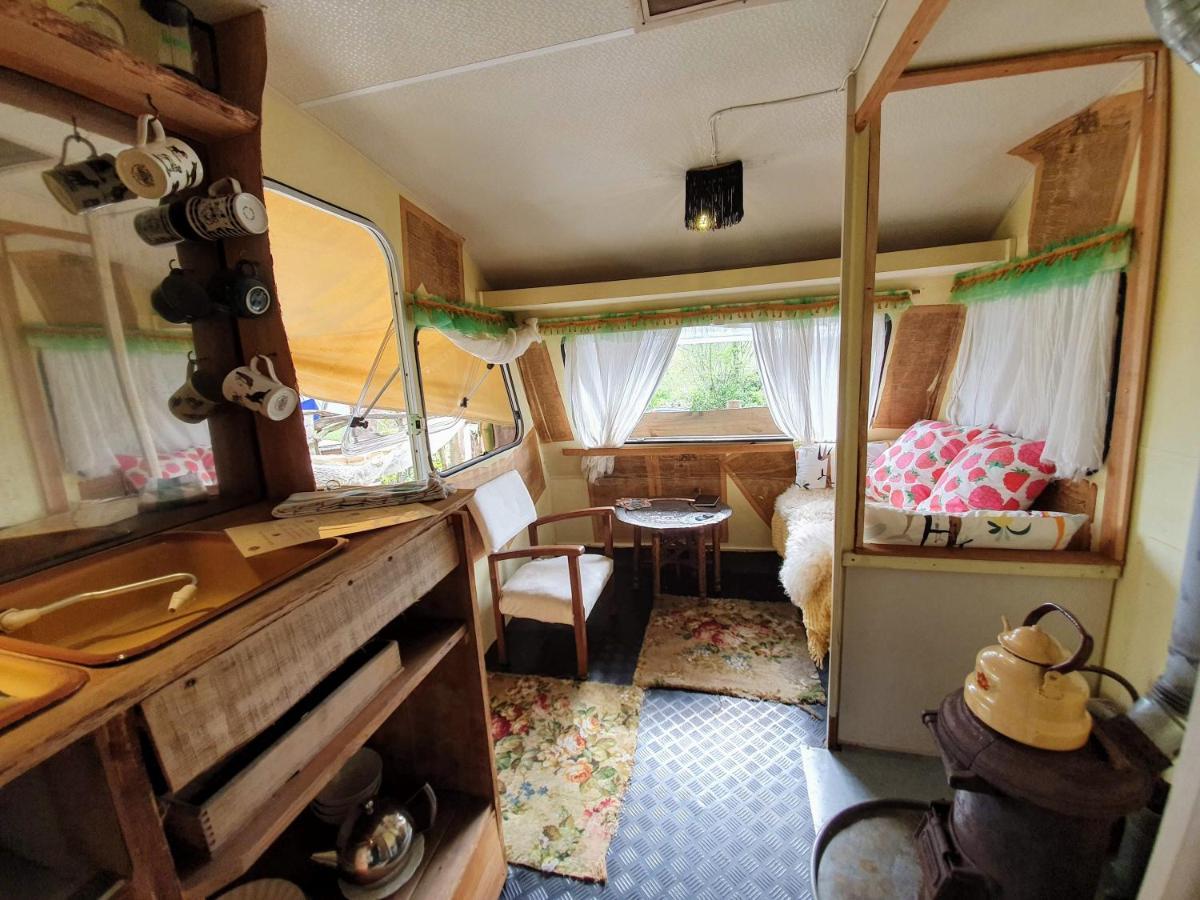 New Inn Brilley Whitney Экстерьер фото