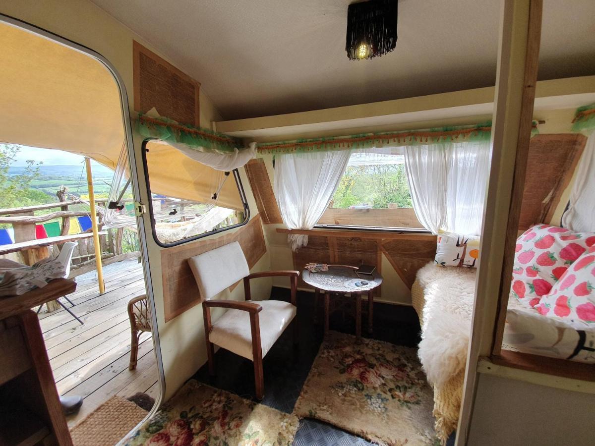 New Inn Brilley Whitney Экстерьер фото